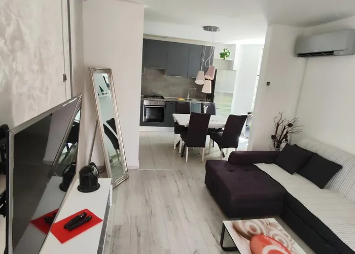 Emanuel Apartamento Pula